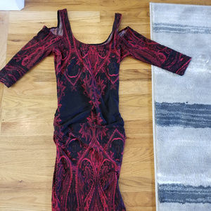 Venus fitted dress w/ ruching - black and red xs